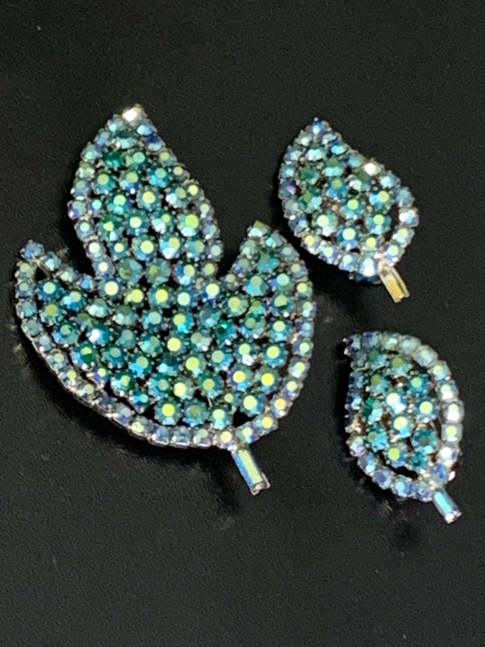 Vintage JULIANA Leaf Aurora Borealis Crystals Silver Brooch and Earrings